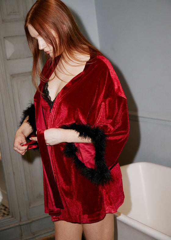 Hailey Rolls | Long Velvet Burgundy Queen Dressing Gown in Red